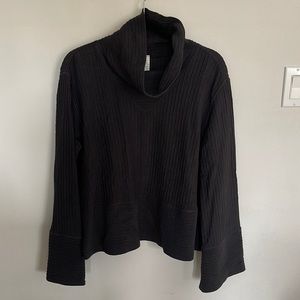 Lululemon sweatshirt